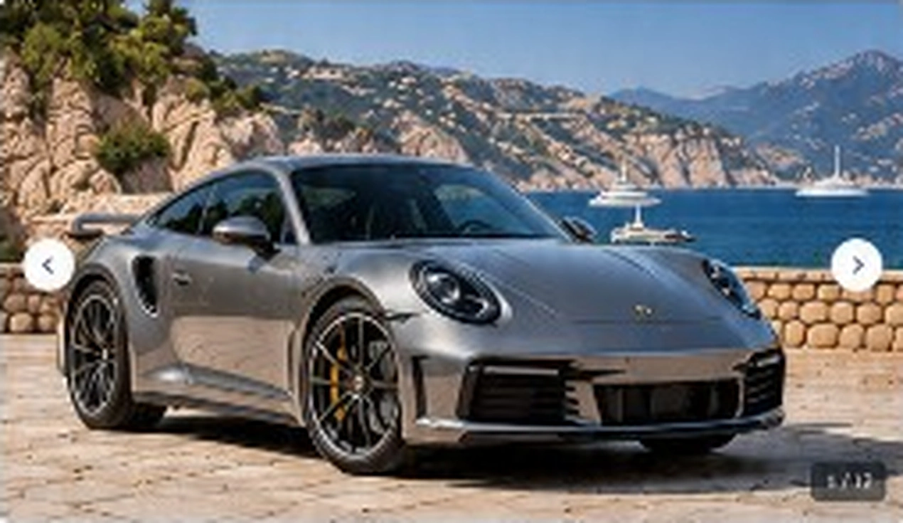 Porsche 911 Turbo S grise face à la mer à Monaco